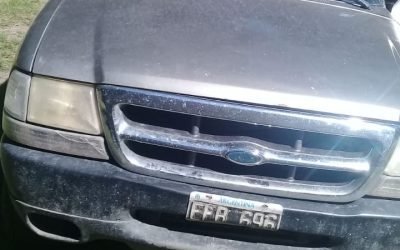 Ford RANGER Mod. 2003 – Color Champagne – Vidrios Polarizados – EFB696