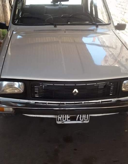 Renault 12 TL – Color Blanco – Patente RDE700