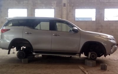 TOYOTA SW4 – Color Gris – Patente AD044MG